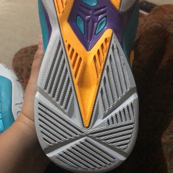 EUC Men’s Nike Zoom Kobe Venomenom 4! - Picture 7 of 12